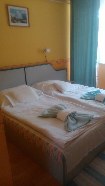 Hotel Dombóvár Camera foto